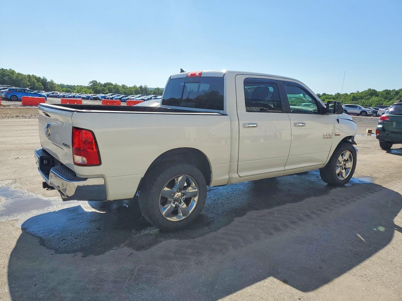 2018 RAM 1500 SLT photo 7