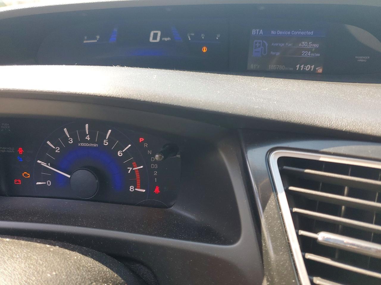 2013 HONDA CIVIC LX photo 25