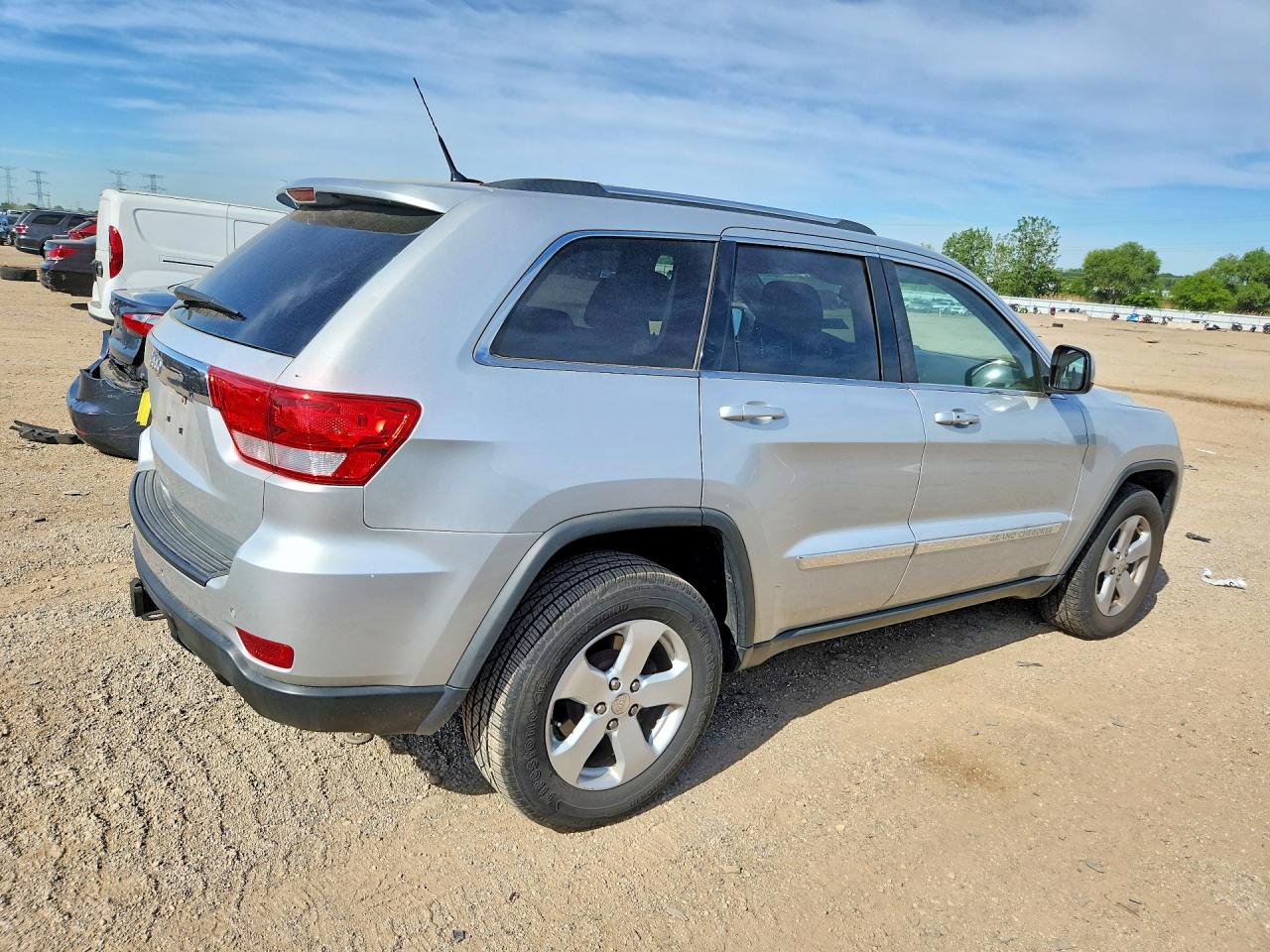 2011 JEEP GRAND CHEROKEE LAREDO photo 7