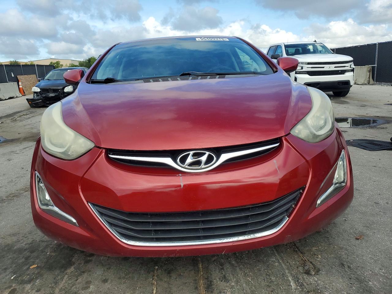 2015 HYUNDAI ELANTRA SE photo 9