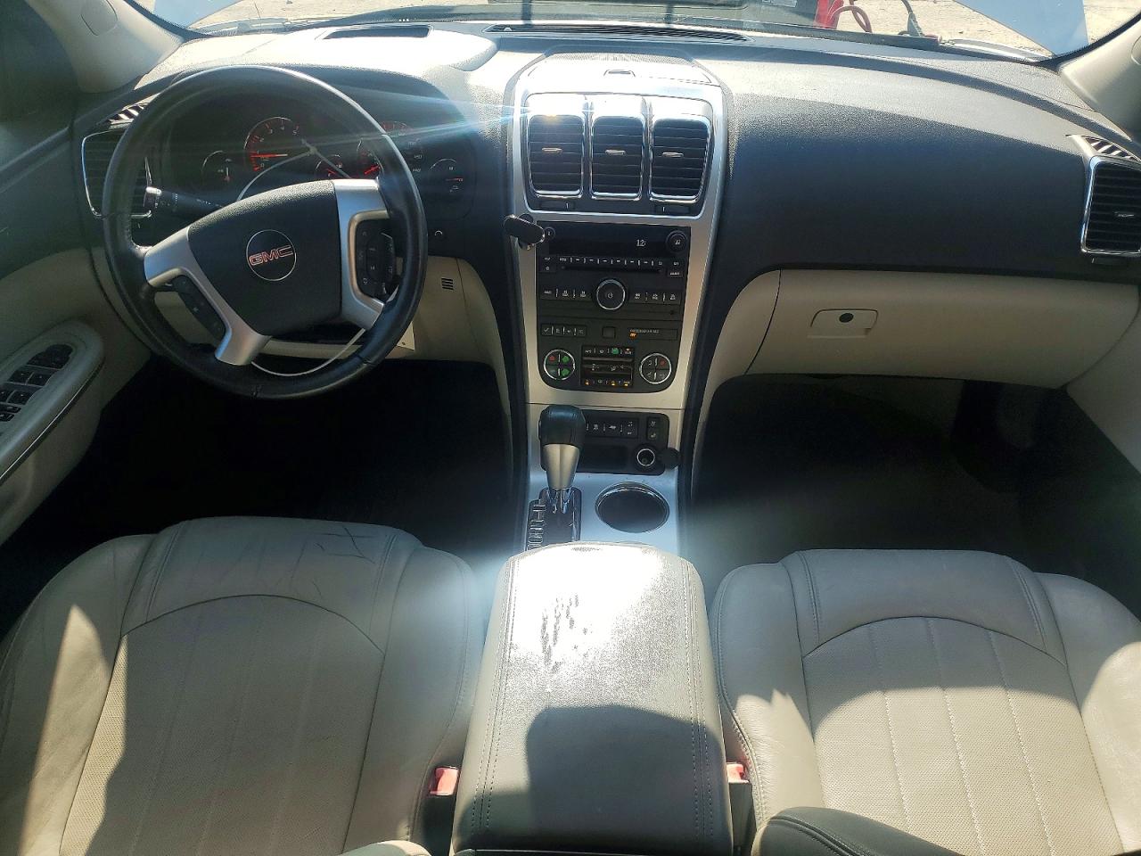 2011 GMC ACADIA SLT-2 photo 15