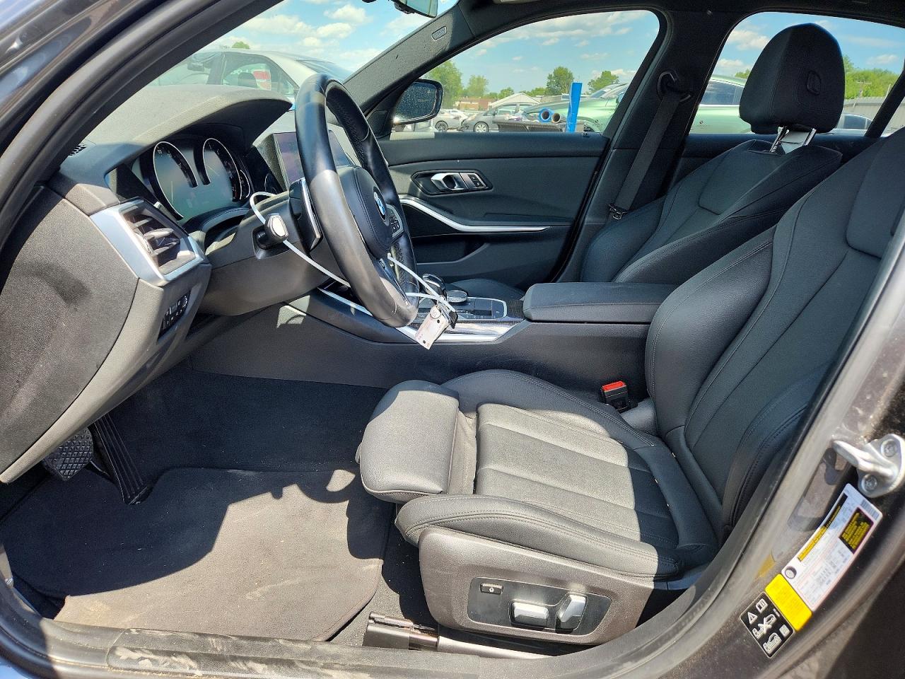 2020 BMW 330XI photo 13