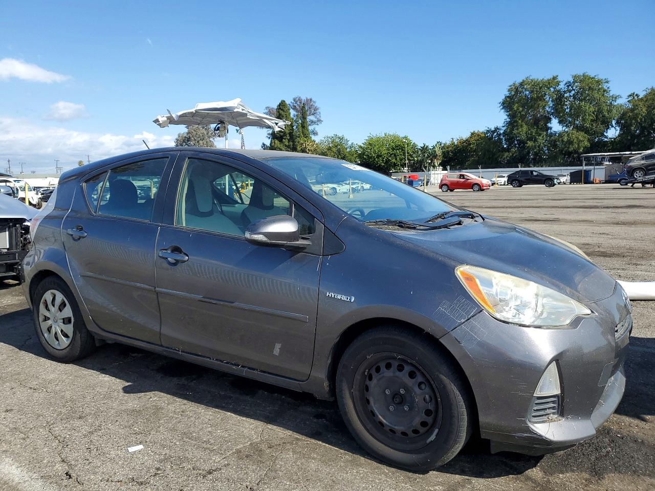 2012 TOYOTA PRIUS C ONE photo 4