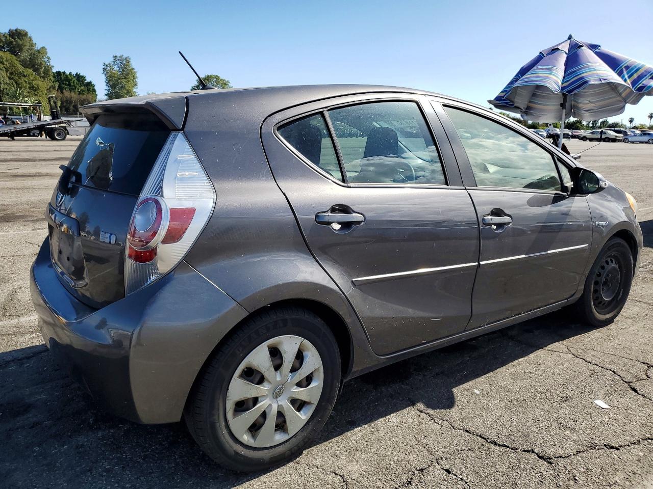 2012 TOYOTA PRIUS C ONE photo 3