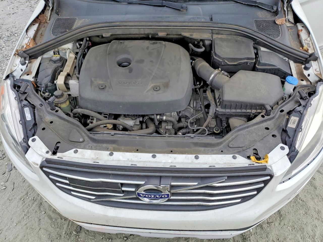 2016 VOLVO XC60 T5 PREMIER photo 23