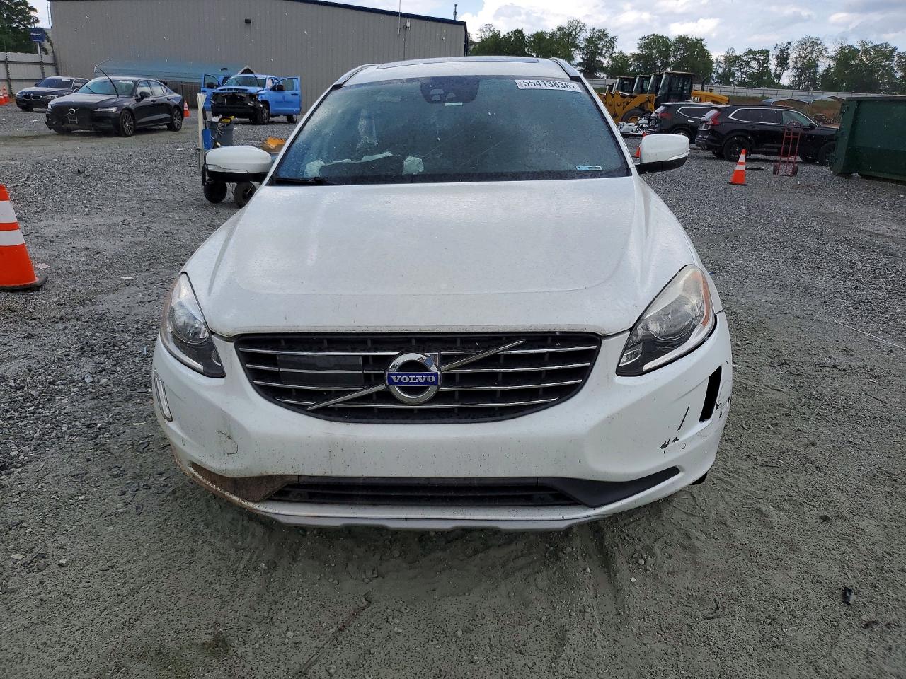 2016 VOLVO XC60 T5 PREMIER photo 9