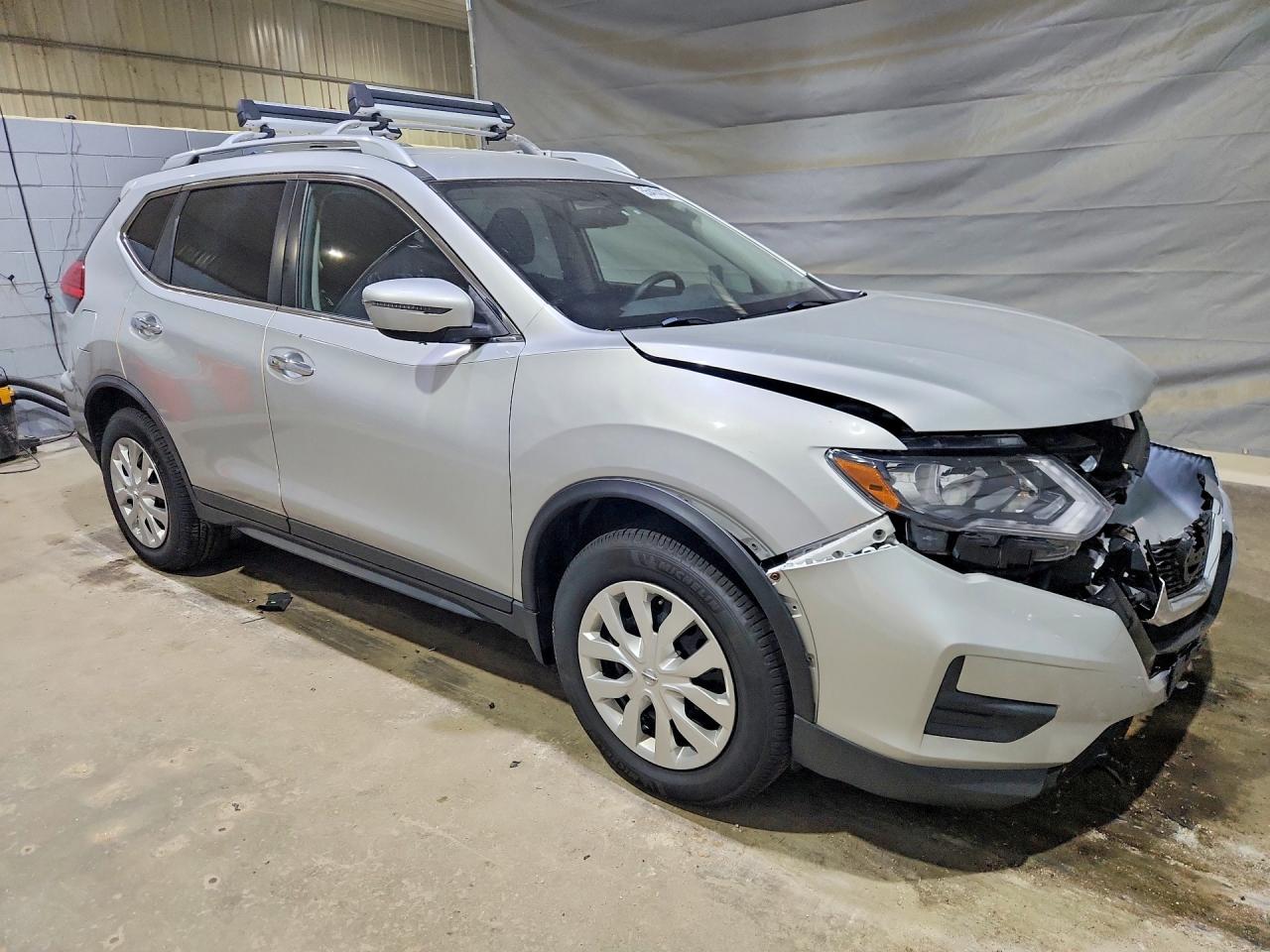 2017 NISSAN ROGUE S photo 7