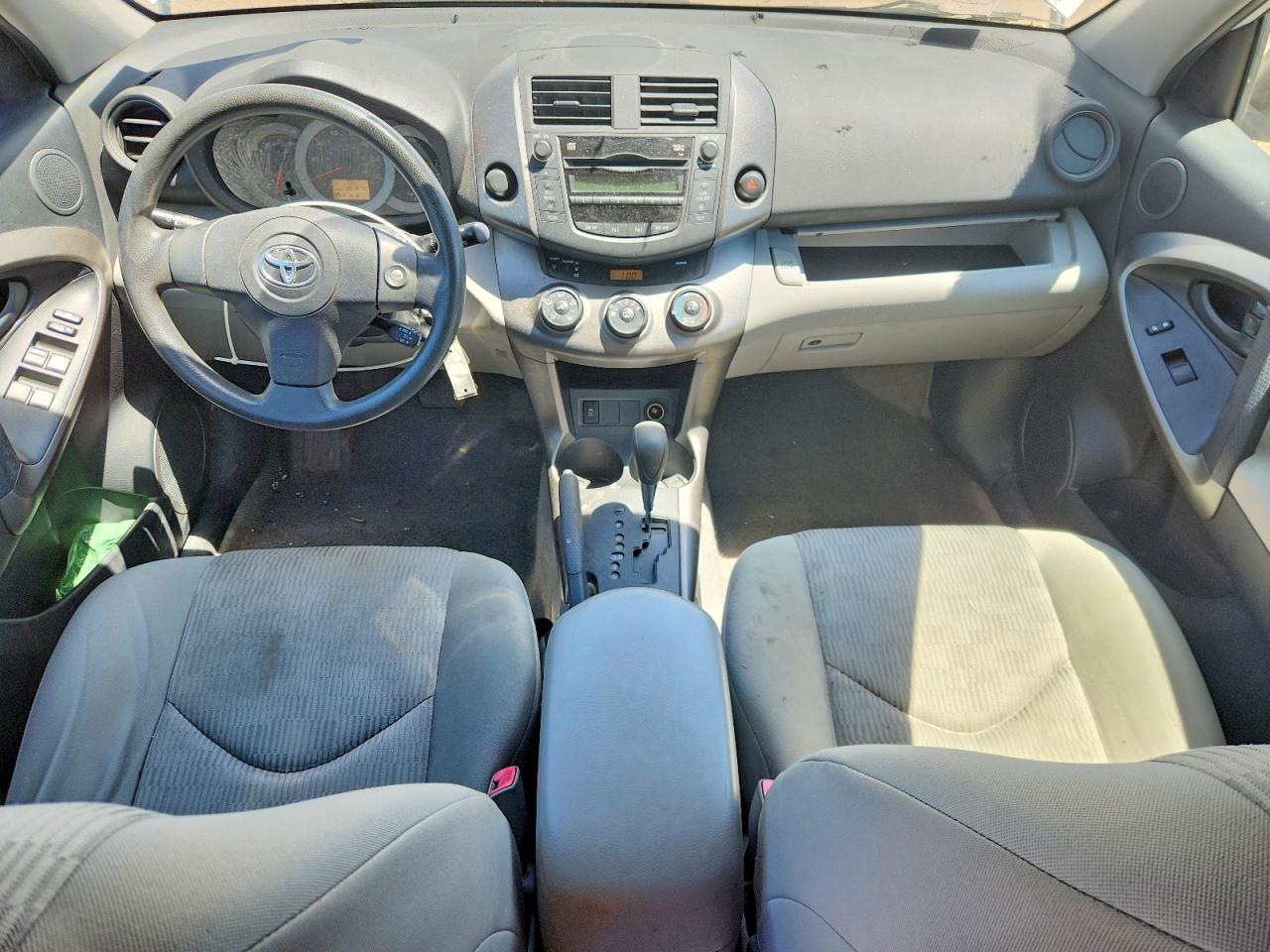 2010 TOYOTA RAV4 BASE photo 15