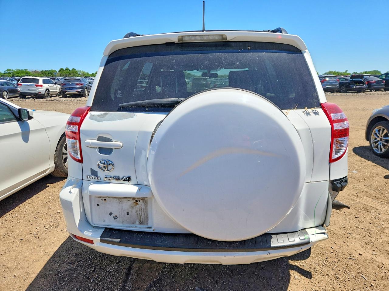 2010 TOYOTA RAV4 BASE photo 11