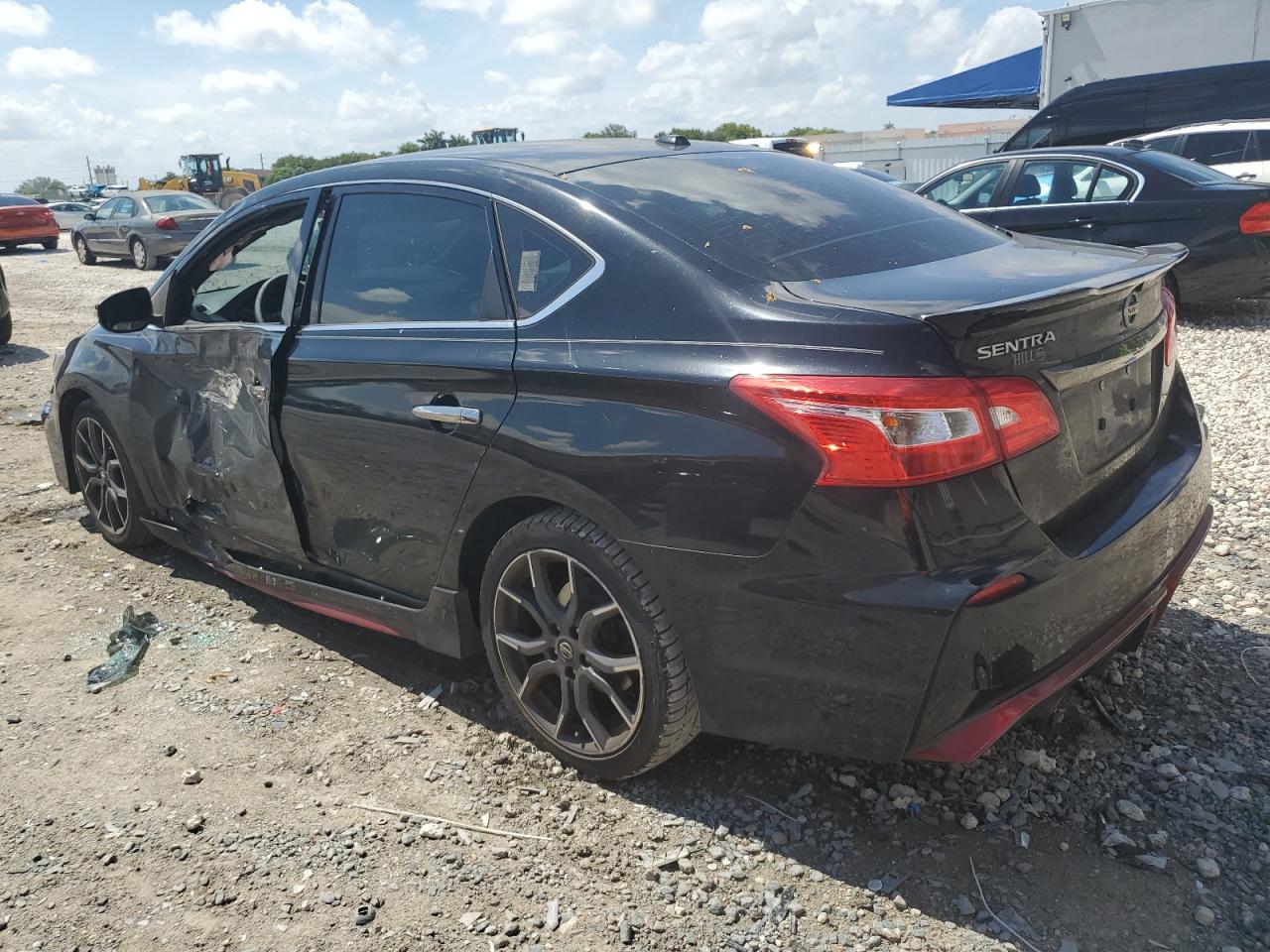 2017 NISSAN SENTRA NISMO photo 3