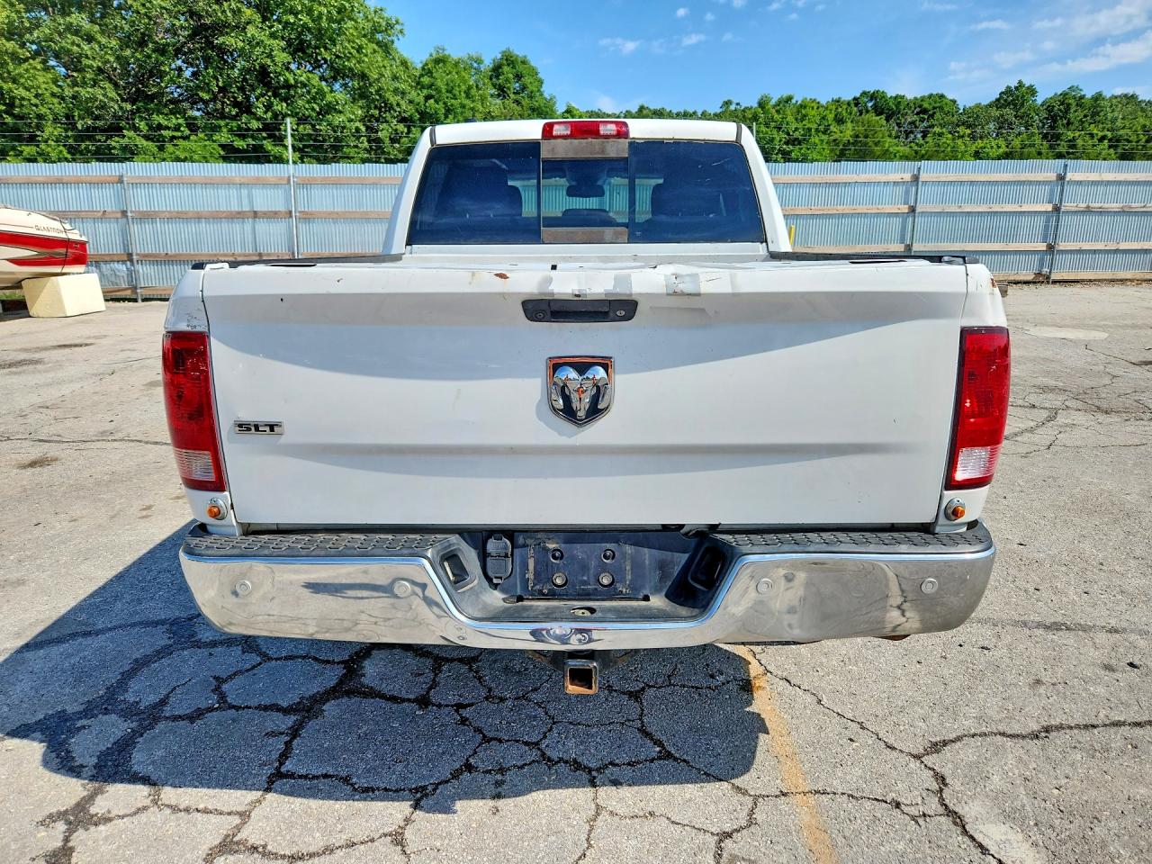 2015 RAM 1500 SLT photo 6