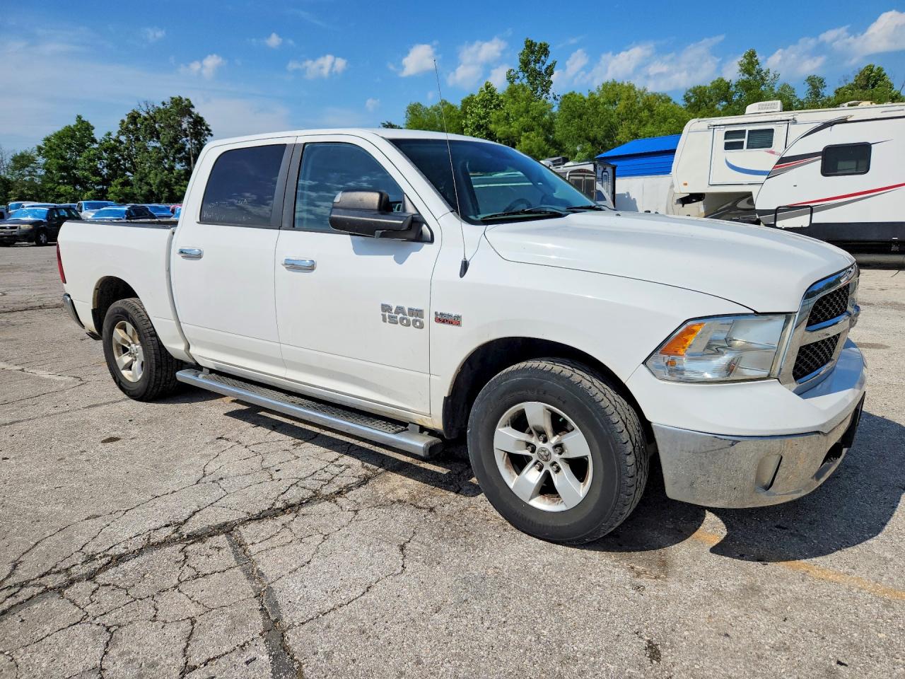 2015 RAM 1500 SLT photo 4