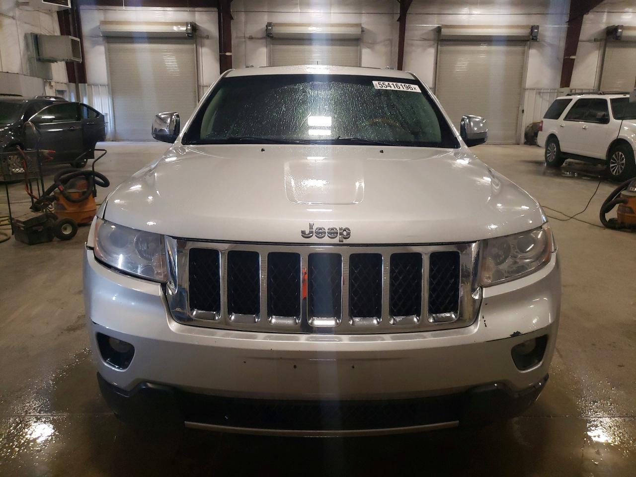 2011 JEEP GRAND CHEROKEE OVERLAND photo 13