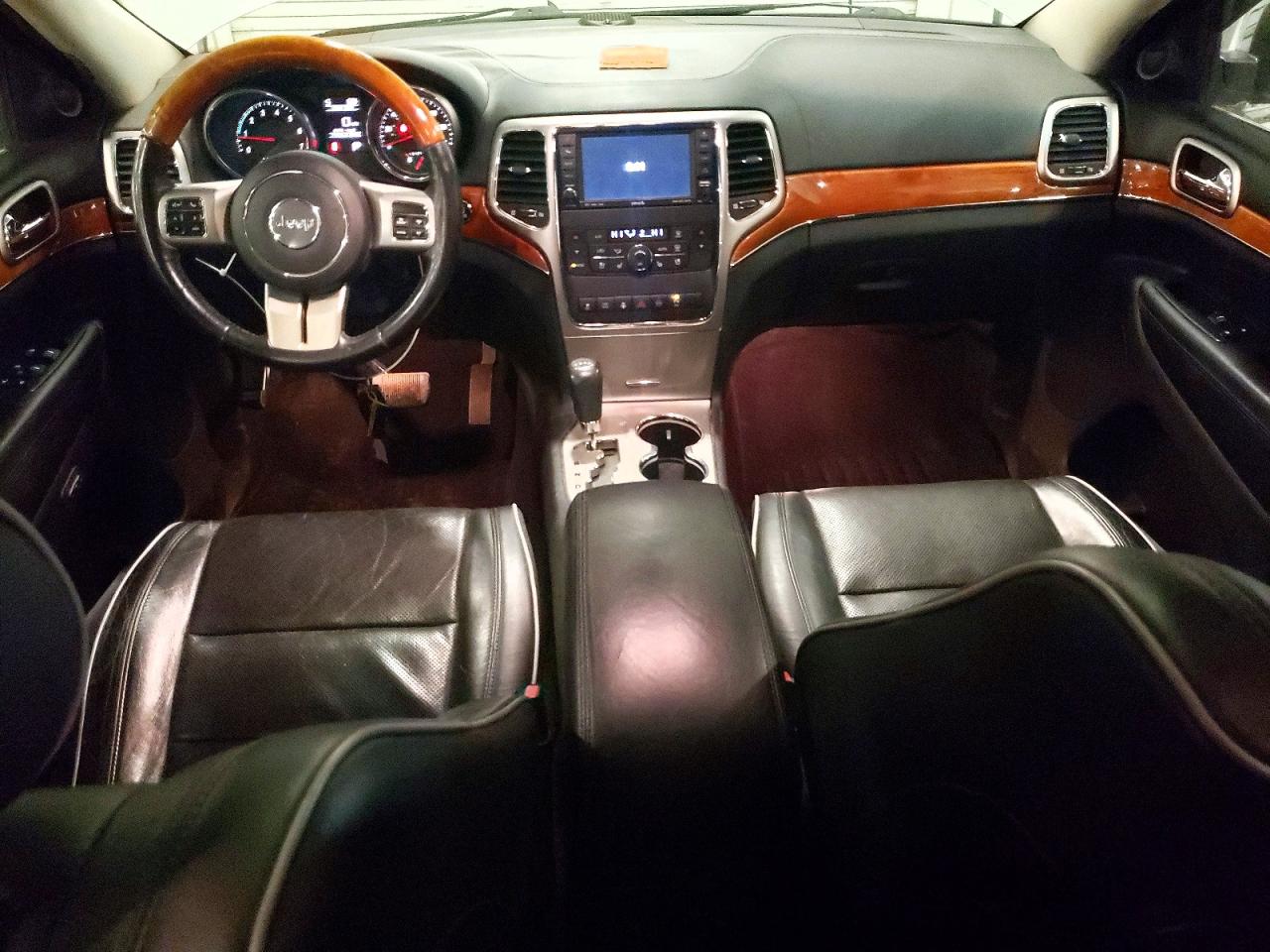 2011 JEEP GRAND CHEROKEE OVERLAND photo 22