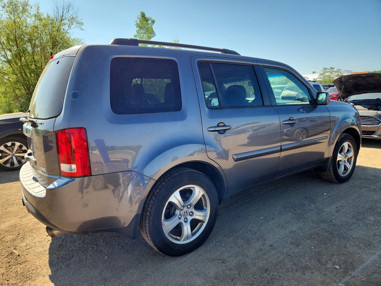 2015 HONDA PILOT EXL photo 5
