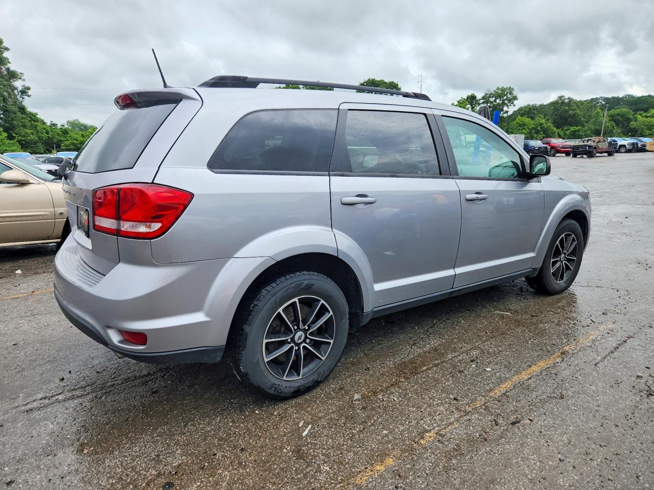 2018 DODGE JOURNEY SXT photo 5