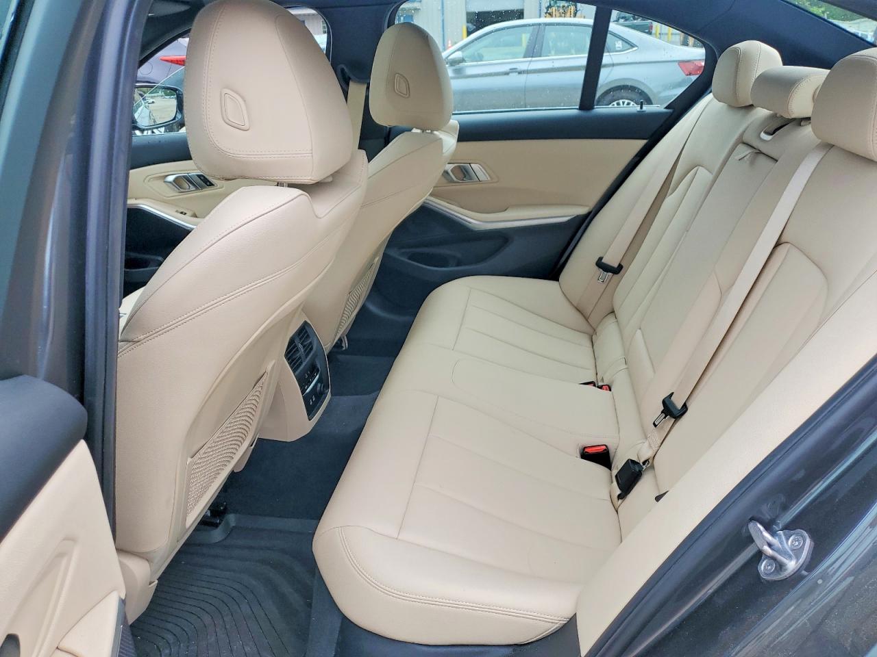 2020 BMW 330XI photo 28