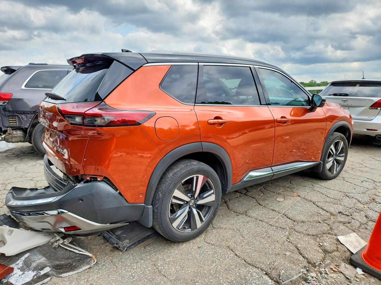 2021 NISSAN ROGUE PLATINUM photo 7