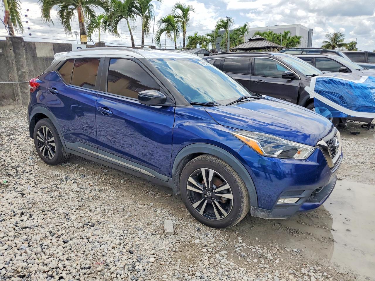2018 NISSAN KICKS SR photo 7