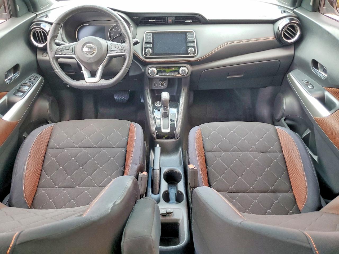 2018 NISSAN KICKS SR photo 15