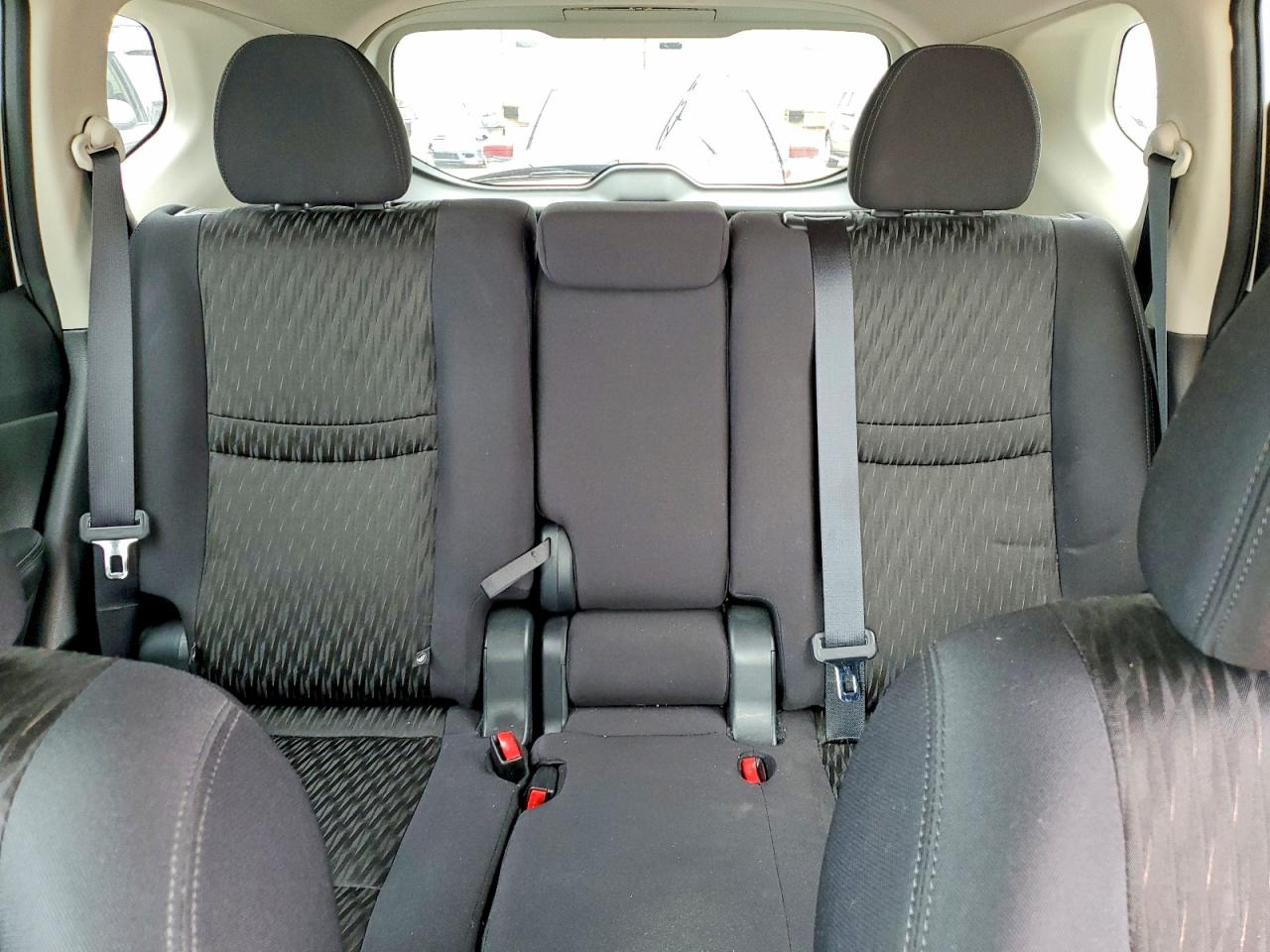 2018 NISSAN ROGUE SV photo 19