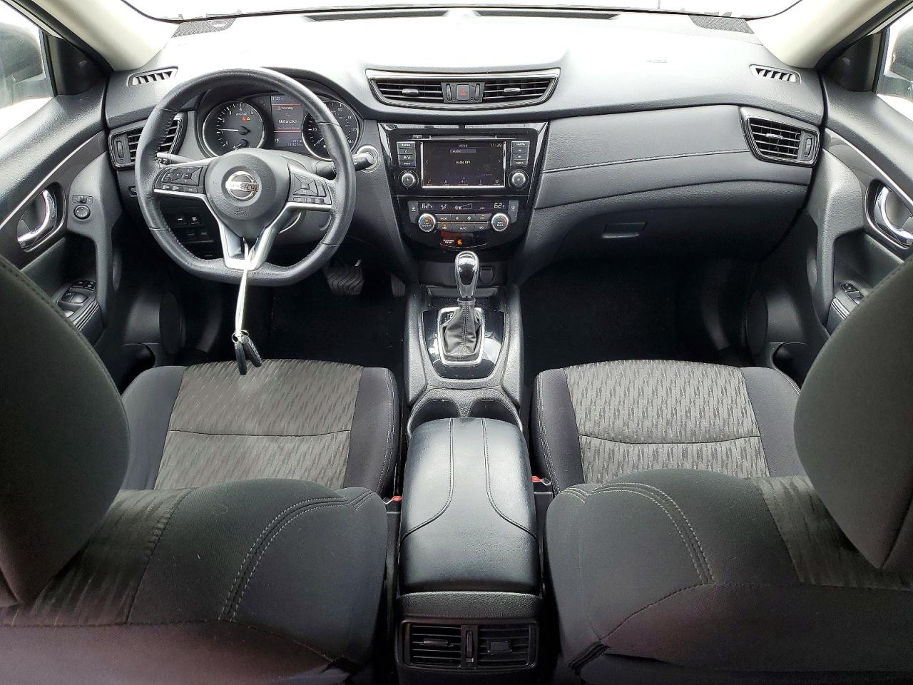 2018 NISSAN ROGUE SV photo 15