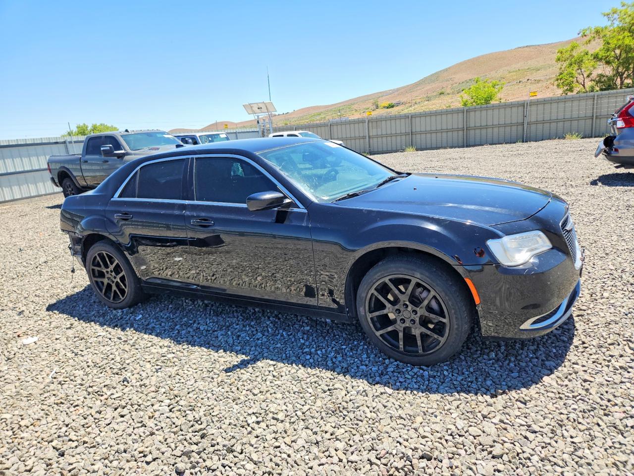 2019 CHRYSLER 300 TOURING photo 7