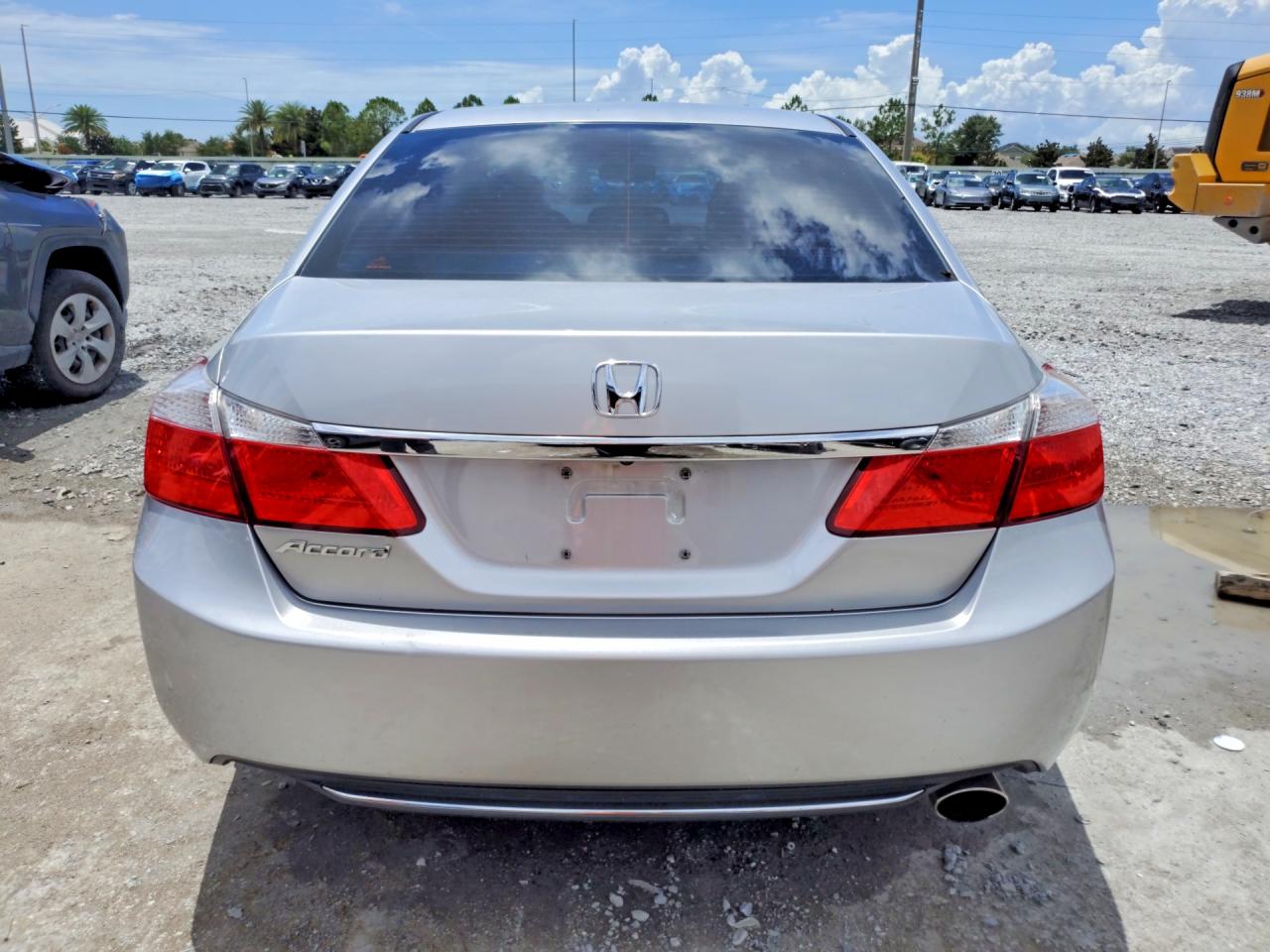 2013 HONDA ACCORD EX photo 11