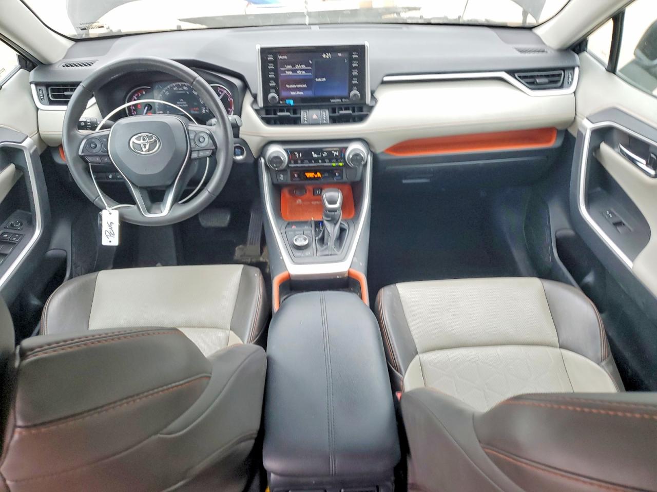 2019 TOYOTA RAV4 ADVENTURE photo 8