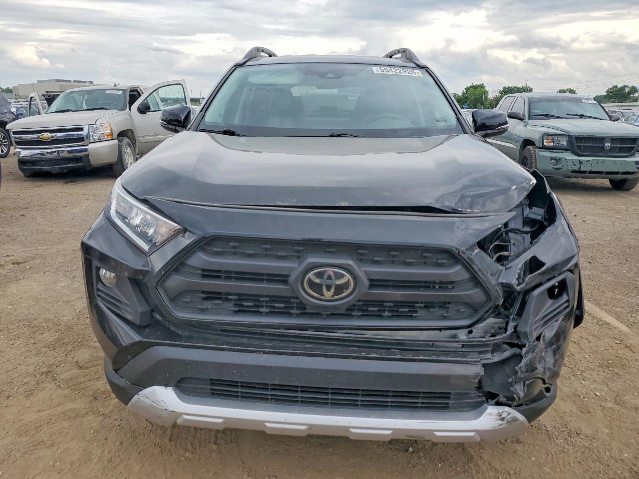 2019 TOYOTA RAV4 ADVENTURE photo 5
