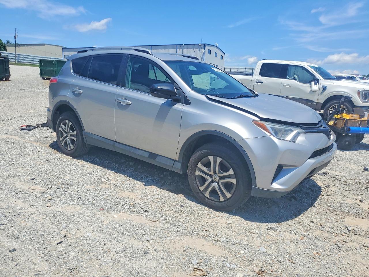 2018 TOYOTA RAV4 LE photo 7