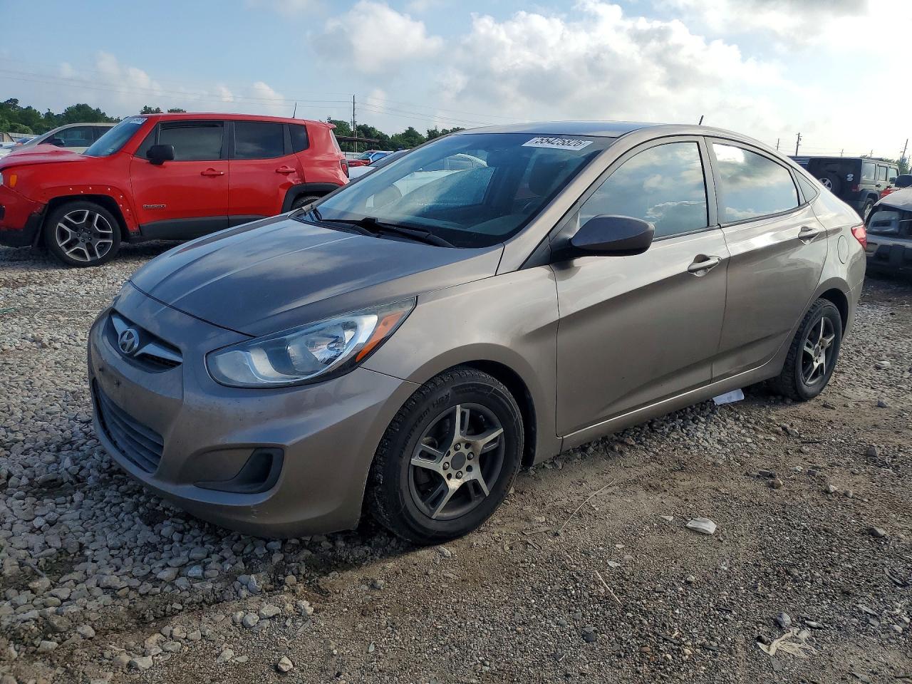 2014 HYUNDAI ACCENT