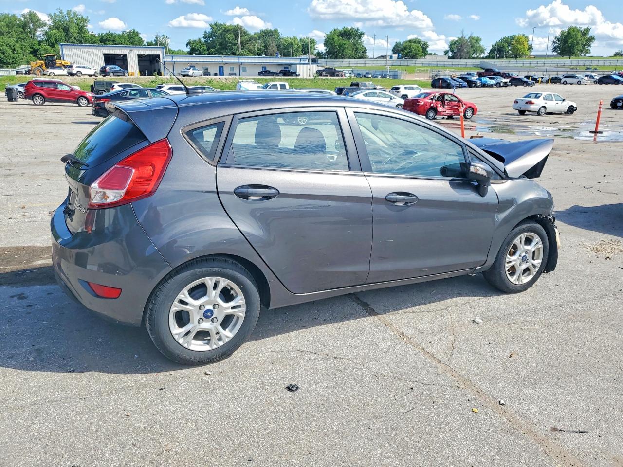 2015 FORD FIESTA SE photo 7
