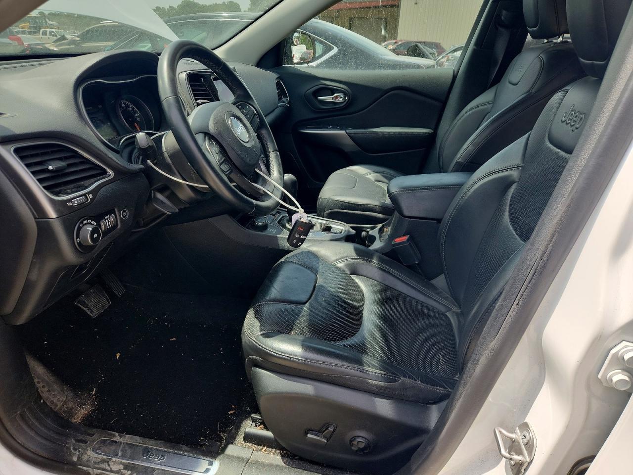 2019 JEEP CHEROKEE LIMITED photo 22