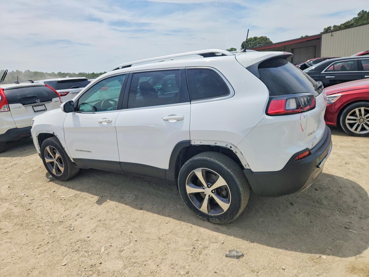 2019 JEEP CHEROKEE LIMITED photo 4