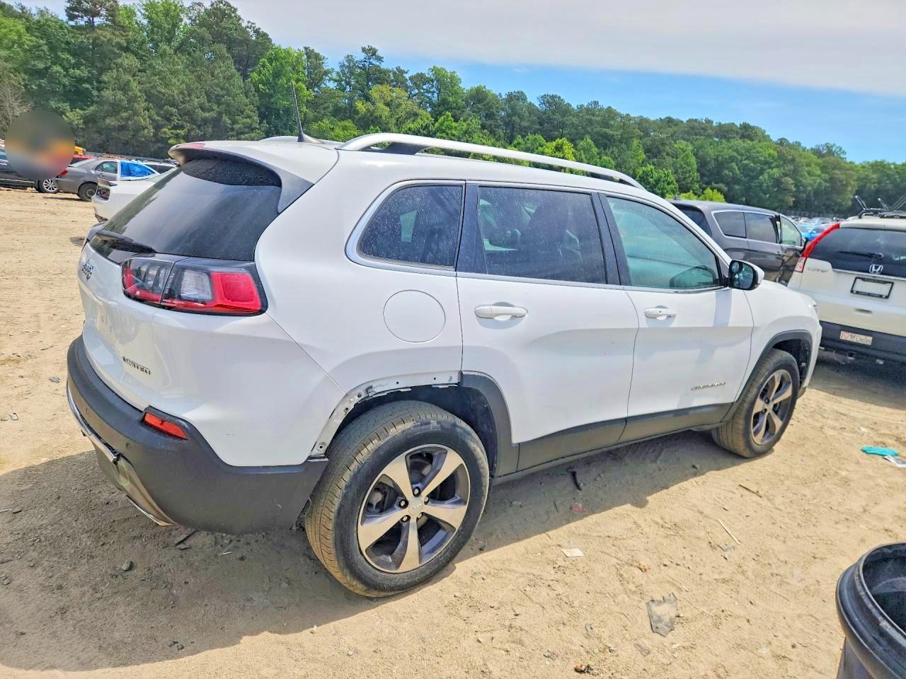 2019 JEEP CHEROKEE LIMITED photo 8