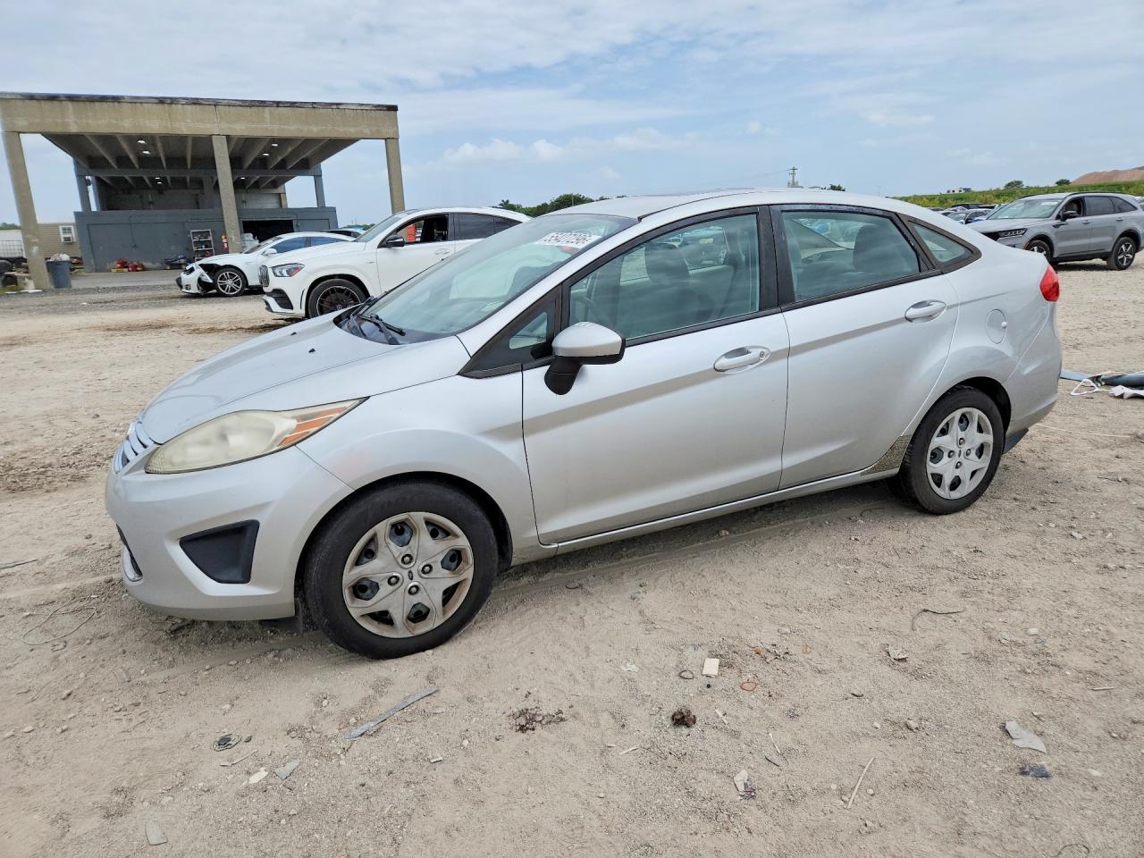 2012 FORD FIESTA