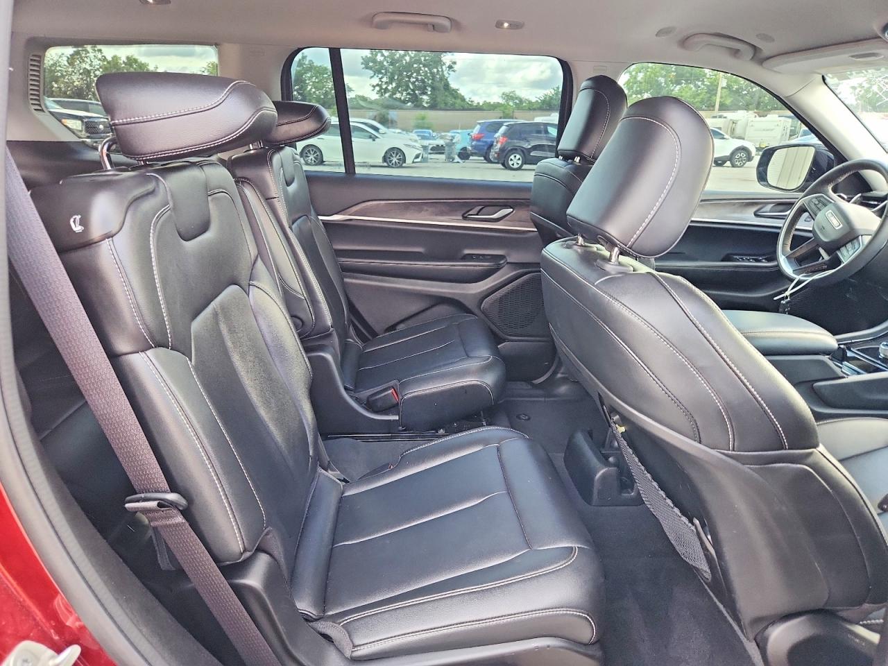 2023 JEEP GRAND CHEROKEE L LIMITED photo 11