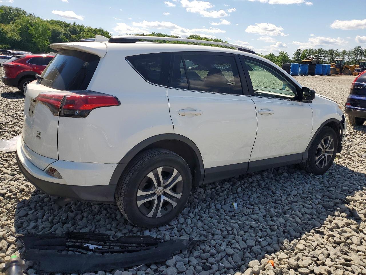 2017 TOYOTA RAV4 LE photo 7