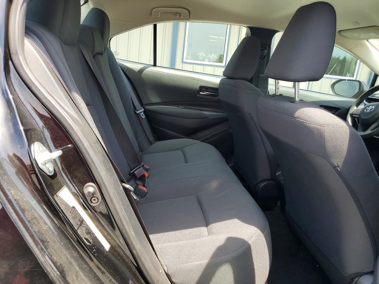 2023 TOYOTA COROLLA LE photo 19