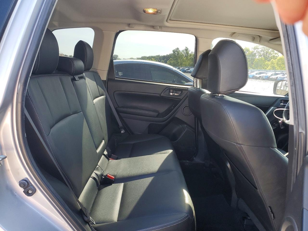 2015 SUBARU FORESTER 2.5I TOURING photo 31