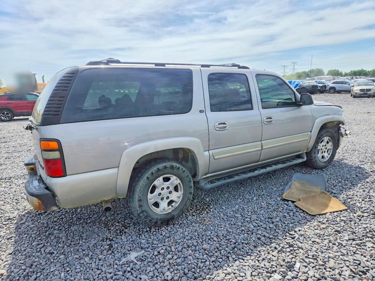 2005 CHEVROLET SUBURBAN K1500 photo 3