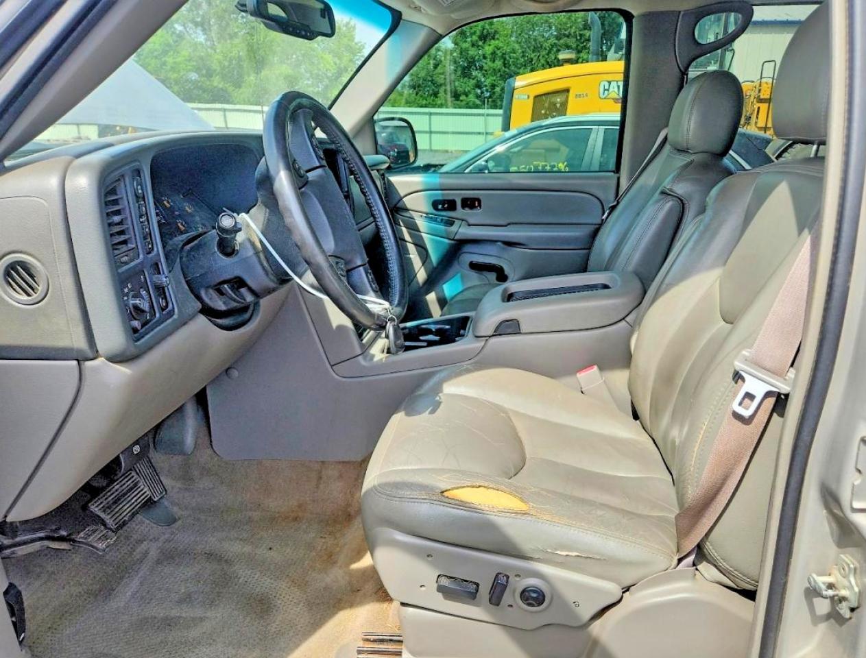 2005 CHEVROLET SUBURBAN K1500 photo 7