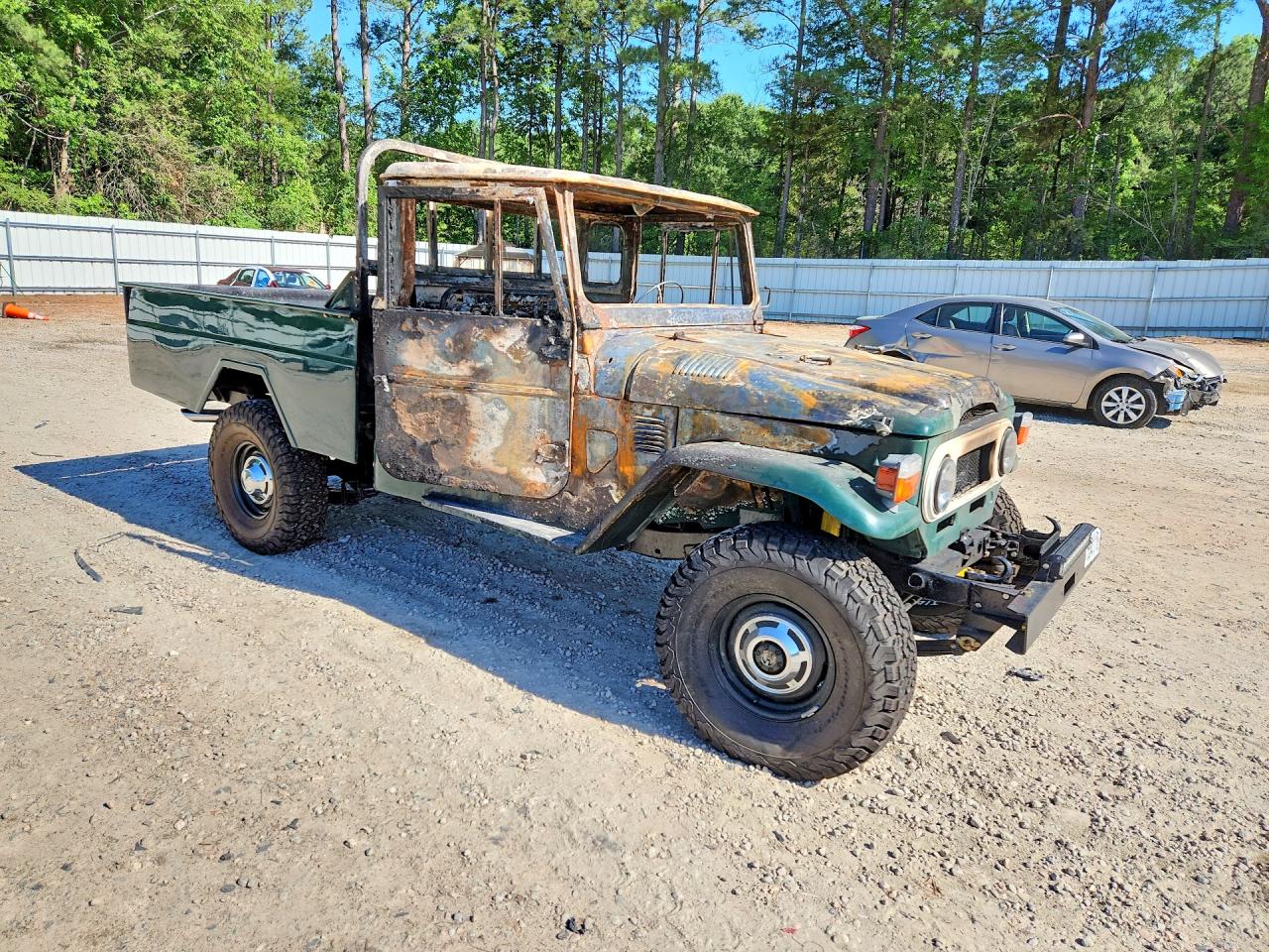 1977 TOYOTA LAND CRUISER FJ60 photo 4