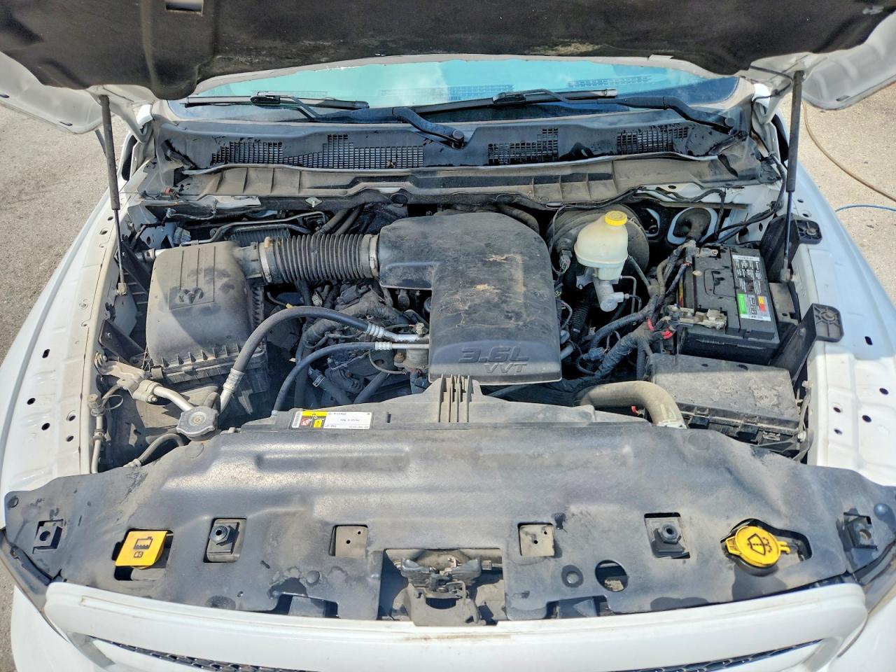 2016 RAM 1500 ST photo 31
