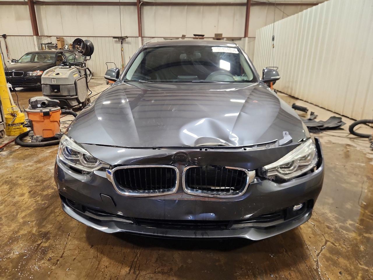 2018 BMW 320 XI photo 9