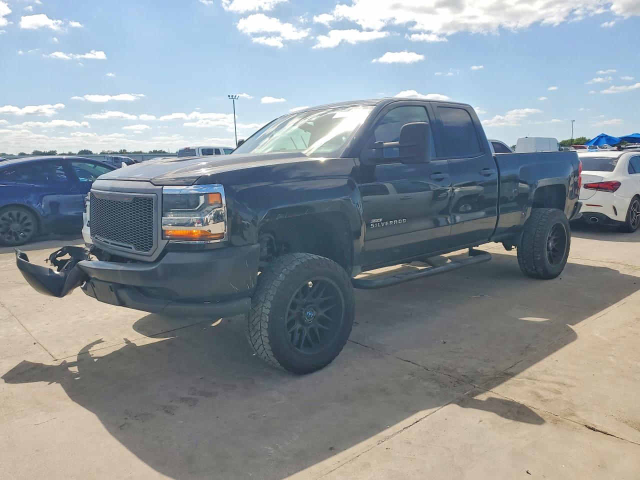 2017 CHEVROLET SILVERADO