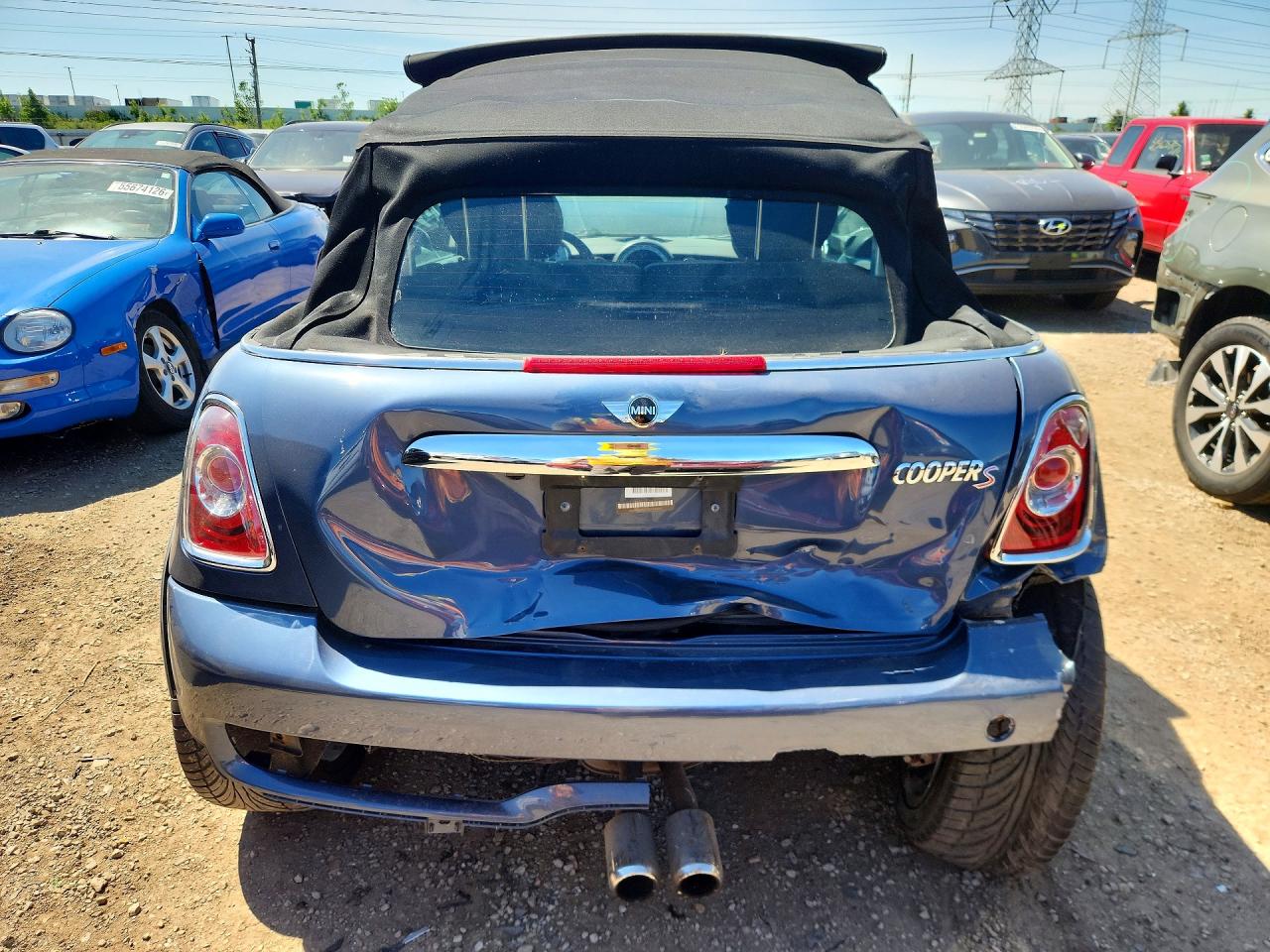 2011 MINI COOPER S photo 16