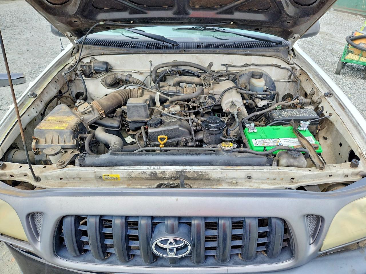 2002 TOYOTA TACOMA BASE photo 21