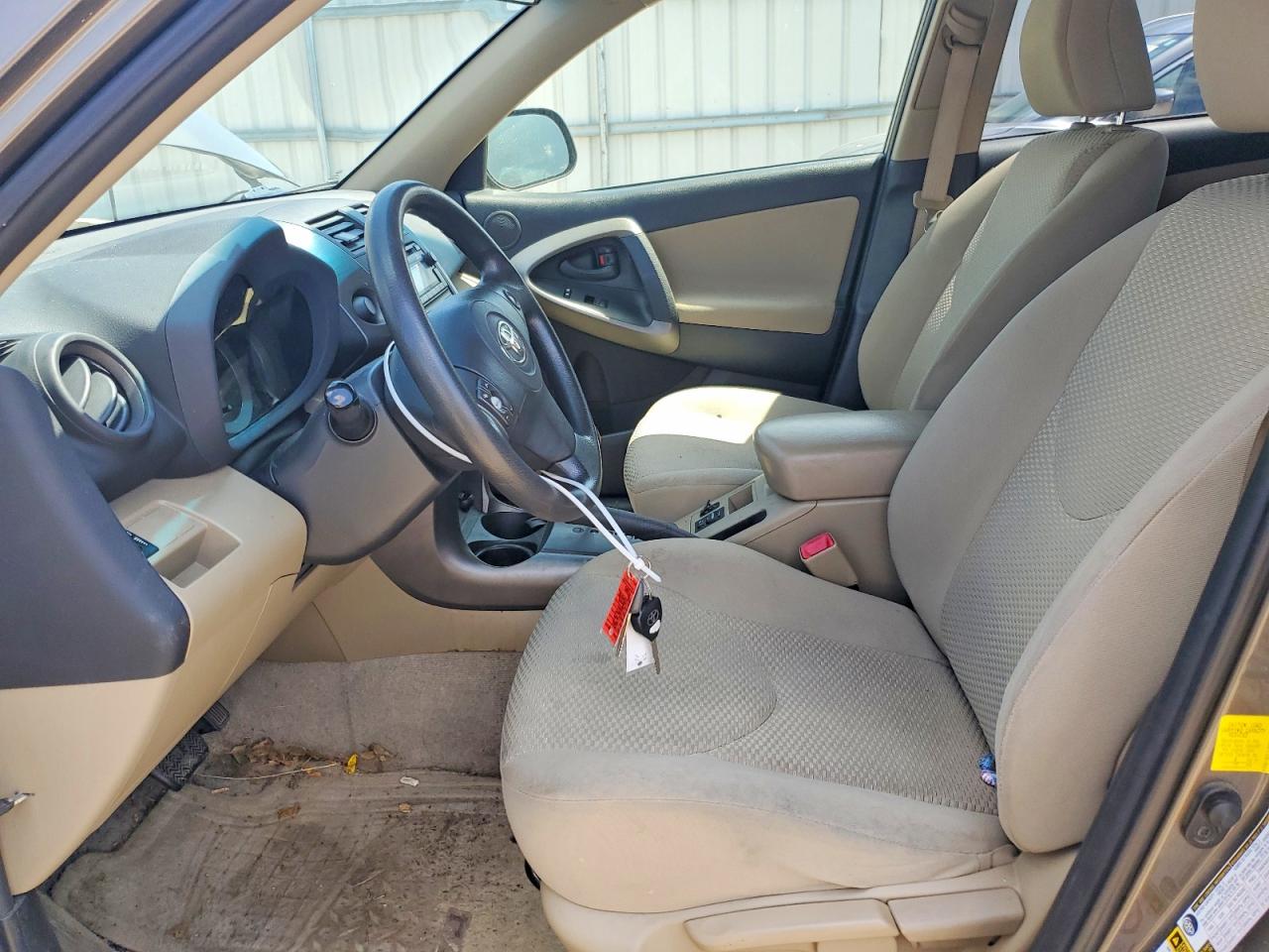 2012 TOYOTA RAV4 BASE photo 13